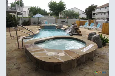 730 E Mather Street, New Braunfels, TX 78130 - Photo 25