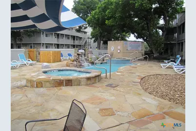 730 E Mather Street, New Braunfels, TX 78130 - Photo 23