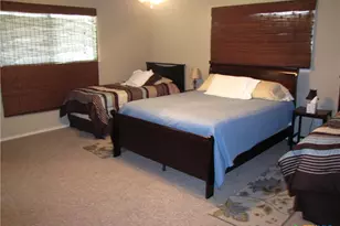 730 E Mather St, New Braunfels, TX 78130 - Photo 9