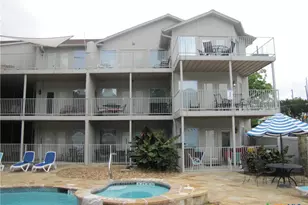 730 E Mather St, New Braunfels, TX 78130 - Photo 21