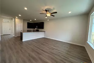 613 James Parker Cir, Killeen, TX 76542 - Photo 5