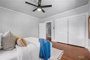 114 E 10th Ave, Belton, TX 76513 - Photo 27