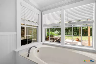 114 E 10th Avenue, Belton, TX 76513 - Photo 23