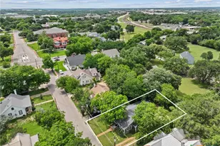 114 E 10th Ave, Belton, TX 76513 - Photo 35
