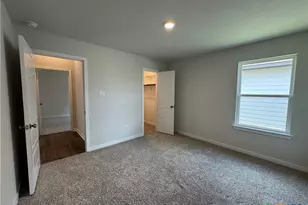 605 James Parker Cir, Killeen, TX 76542 - Photo 9