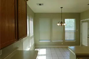 957 Misty Acres Dr, New Braunfels, TX 78130 - Photo 13