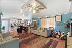 112 Cresthill Causeway, Kyle, TX 78640 - Photo 5