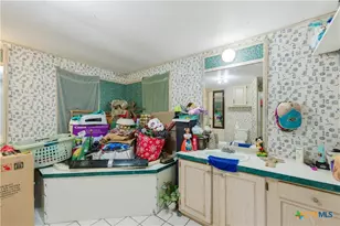 112 Cresthill Causeway, Kyle, TX 78640 - Photo 11