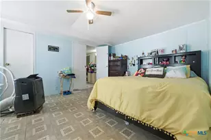 112 Cresthill Causeway, Kyle, TX 78640 - Photo 9