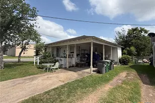1105 E San Antonio St, Victoria, TX 77901 - Photo 15