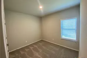 2445 Ayers Dr, Seguin, TX 78155 - Photo 9