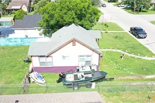1003 E San Antonio St, Victoria, TX 77901 - Photo 3