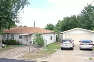701 E Hiller St, Victoria, TX 77901 - Photo 7