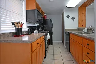 104 T Bar M Dr, New Braunfels, TX 78132 - Photo 7