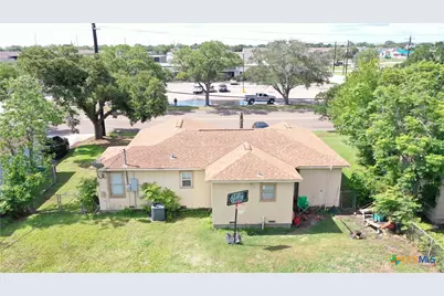 1904 E Red River Street, Victoria, TX 77901 - Photo 3
