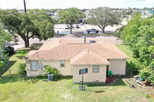 1904 E Red River St, Victoria, TX 77901 - Photo 3