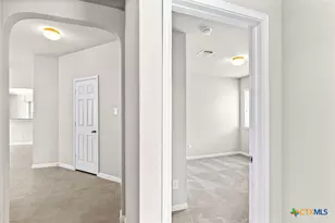 213 Hoya Ln, San Marcos, TX 78666 - Photo 3