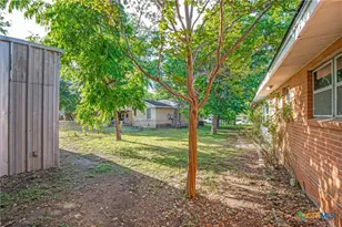 1401 N East St, Belton, TX 76513 - Photo 23