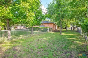 1401 N East St, Belton, TX 76513 - Photo 27