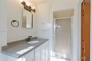 1401 N East St, Belton, TX 76513 - Photo 11