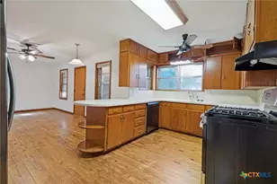 1401 N East St, Belton, TX 76513 - Photo 21