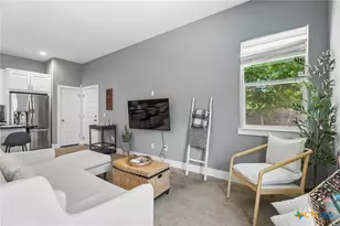 504 Blackson Ave, Austin, TX 78752 - Photo 9