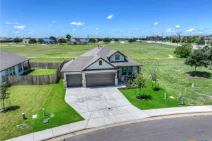 708 Willowbrook, New Braunfels, TX 78130 - Photo 35