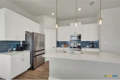 708 Willowbrook, New Braunfels, TX 78130 - Photo 11