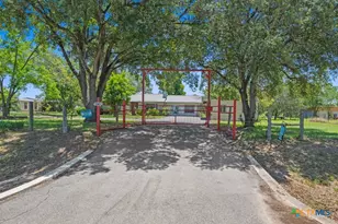 1961 Bolton Rd, Marion, TX 78124 - Photo 3