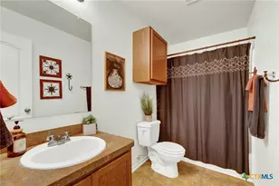 603 NW Crossing Dr, New Braunfels, TX 78130 - Photo 17