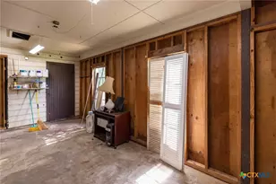 2001 E Rosebud Ave, Victoria, TX 77901 - Photo 31