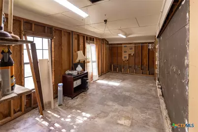 2001 E Rosebud Avenue, Victoria, TX 77901 - Photo 29