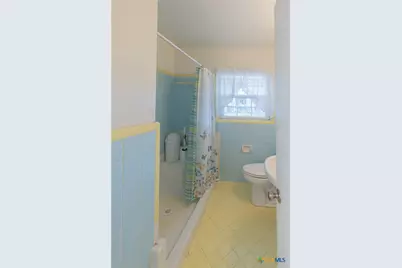 2001 E Rosebud Avenue, Victoria, TX 77901 - Photo 27