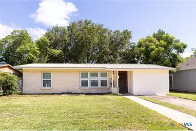 2001 E Rosebud Avenue, Victoria, TX 77901 - Photo 1
