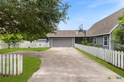 1405 Azalea Lane, New Braunfels, TX 78130 - Photo 33