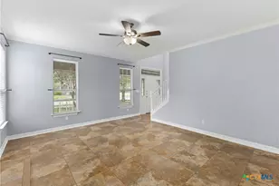 1405 Azalea Ln, New Braunfels, TX 78130 - Photo 7