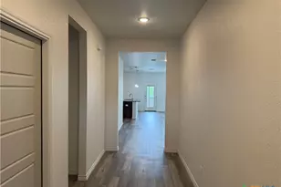1924 Hayes St, Temple, TX 76502 - Photo 5
