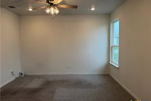 1924 Hayes St, Temple, TX 76502 - Photo 17