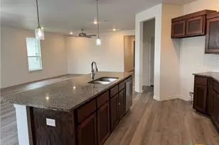 1924 Hayes St, Temple, TX 76502 - Photo 11