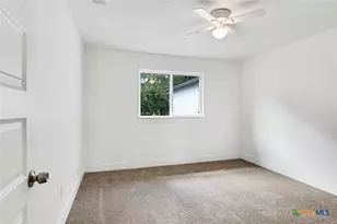 1920 Royal Loop, Belton, TX 76513 - Photo 9