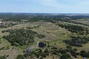 6988 County Rd 1255, Lampasas, TX 76550 - Photo 5