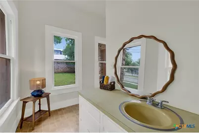 111 Basel Street, New Braunfels, TX 78130 - Photo 21