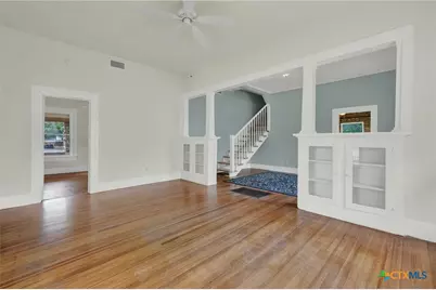 111 Basel Street, New Braunfels, TX 78130 - Photo 9