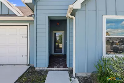 404 Signe, Seguin, TX 78155 - Photo 5
