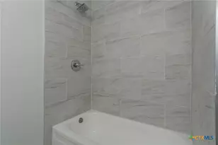 106 E Mark Rd, Harker Heights, TX 76548 - Photo 13