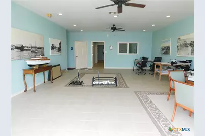 1002 Henderson Avenue, Palacios, TX 77465 - Photo 13
