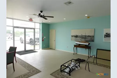 1002 Henderson Avenue, Palacios, TX 77465 - Photo 11