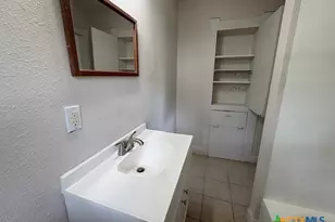 236 Hilltop Dr, Victoria, TX 77905 - Photo 13