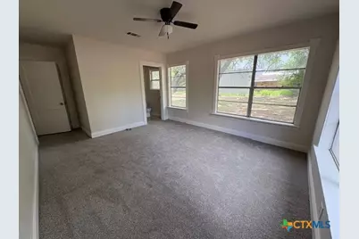 236 Hilltop Drive, Victoria, TX 77905 - Photo 11