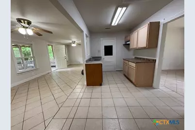 236 Hilltop Drive, Victoria, TX 77905 - Photo 15